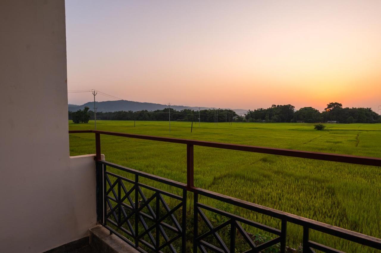 Hotel The Kaziranga Address Esterno foto