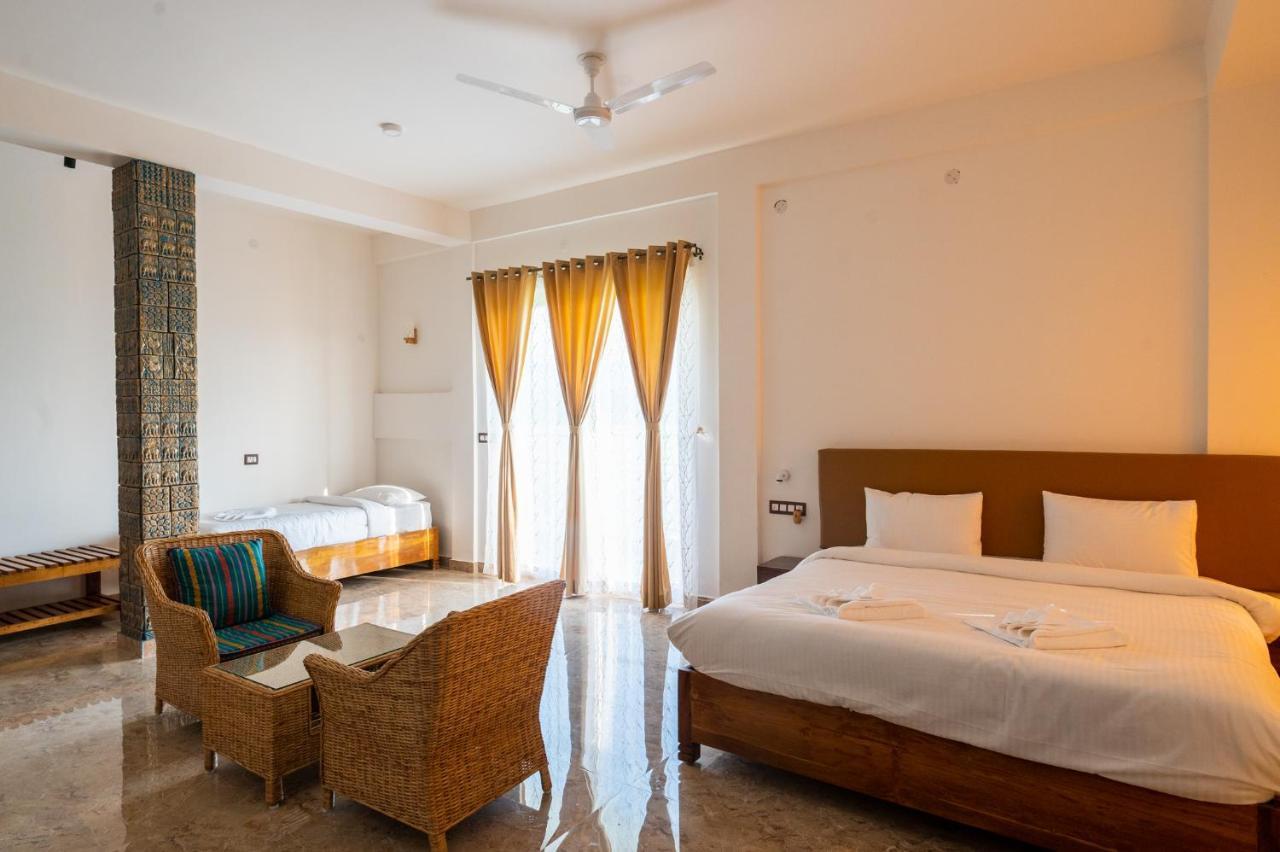Hotel The Kaziranga Address Esterno foto