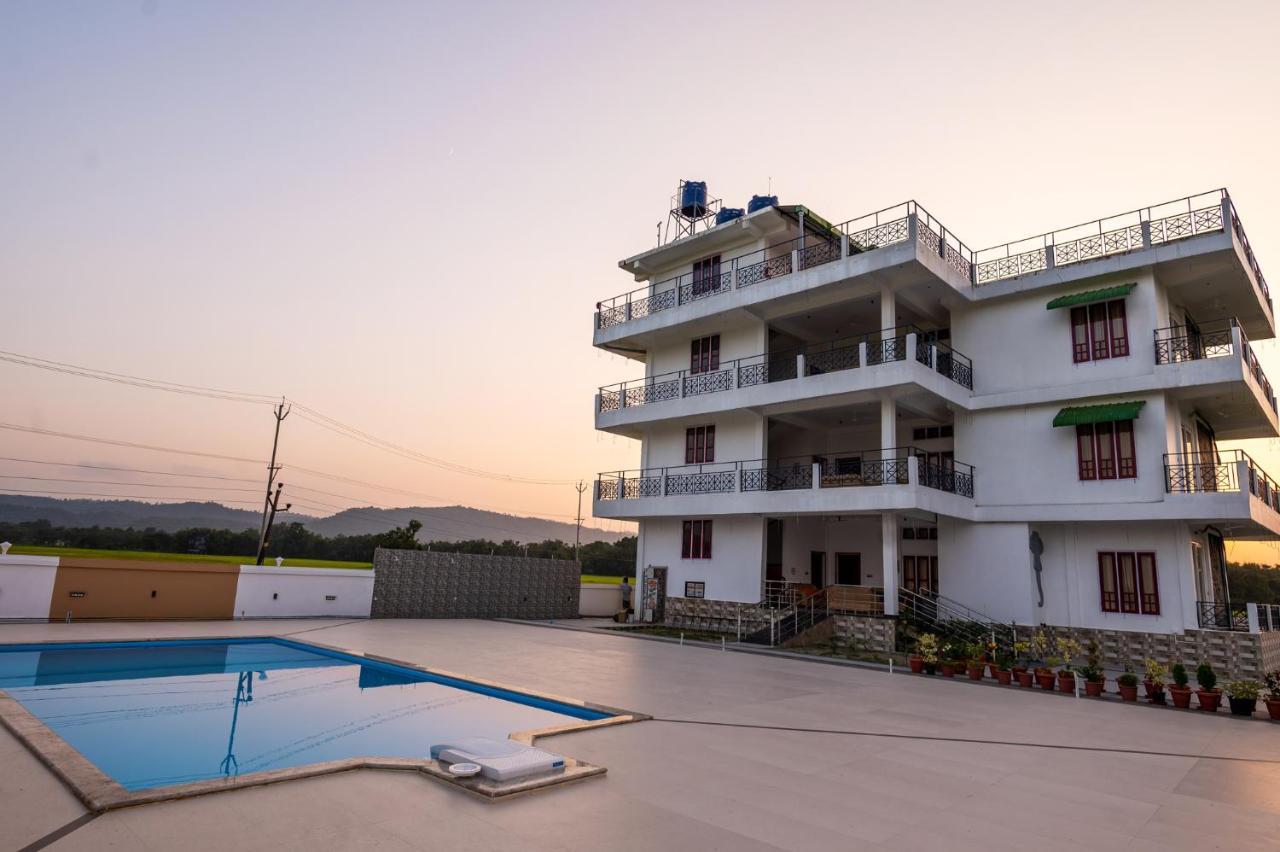 Hotel The Kaziranga Address Esterno foto