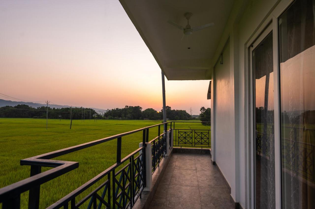 Hotel The Kaziranga Address Esterno foto