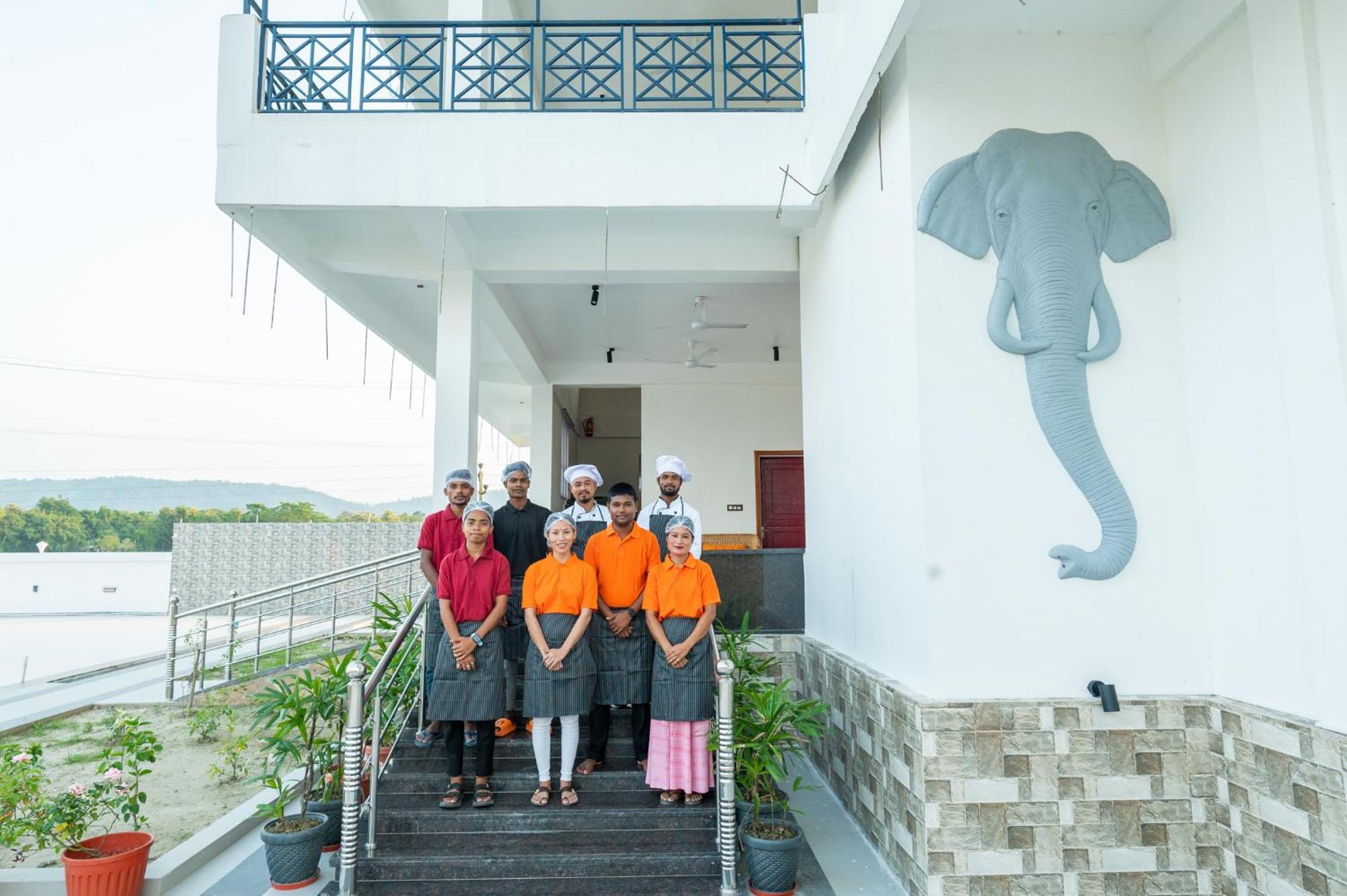 Hotel The Kaziranga Address Esterno foto